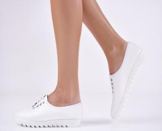 Дамски равни обувки   бели