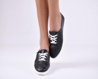 Дамски равни обувки черни