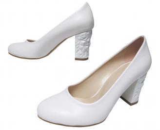 Дамски елегантни обувки еко кожа бели