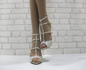 Дамски елегантни сандали на ток златисти