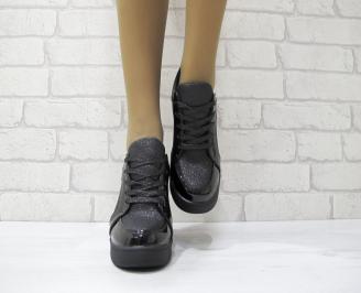 Дамски обувки  на платформа текстил+еко лак  черни