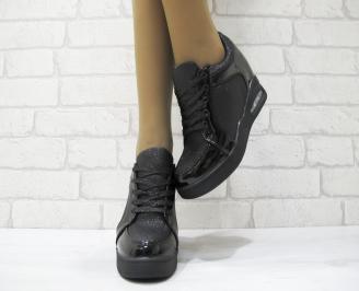 Дамски обувки  на платформа текстил+еко лак  черни