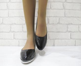 Дамски равни обувки еко кожа/лак черни