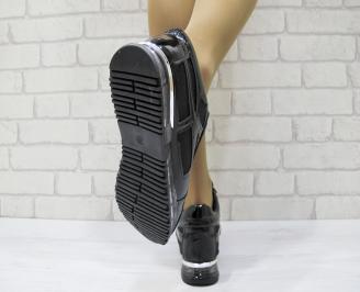 Дамски спортни обувки  черни  текстил/еко лак