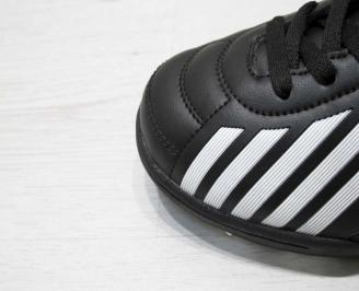 Юношески футболни обувки  черни