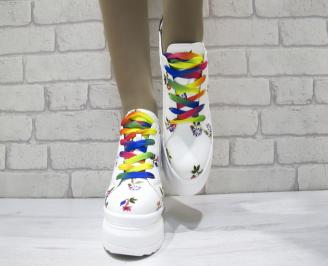 Дамски обувки на платформа еко кожа бели