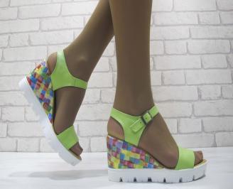 Дамски сандали на платформа  зелени