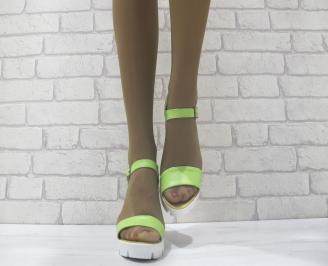 Дамски сандали на платформа  зелени