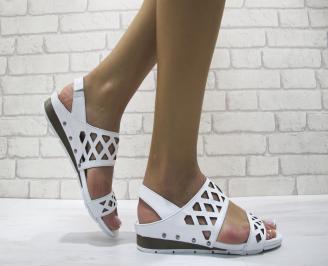 Дамски равни сандали естествена кожа бели