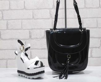 Комплект дамски сандали и чанта еко кожа/лак  черно/бяло