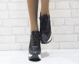 Дамски обувки  на платформа еко лак /текстил черни