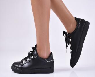 Дамски спортни обувки черни
