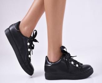 Дамски спортни обувки черни