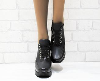 Дамски обувки  на платформа еко кожа/лак черни