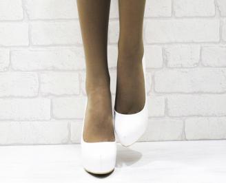Дамски елегантни обувки еко кожа/лак бели