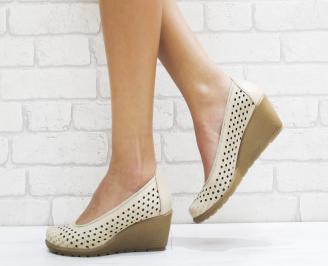 Дамски ежедневни обувки бежови естествена кожа