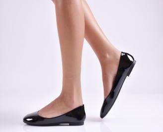 Дамски обувки равни еко лак черни