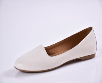 Дамски обувки Гигант равни естествена кожа бежов
