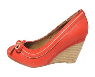 Дамски  обувки  червени