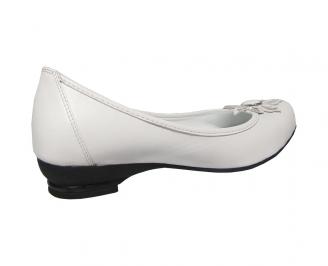 Дамски обувки Гигант бели