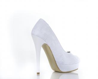 Елегантни дамски обувки еко кожа бели