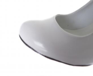 Дамски елегантни обувки  бели